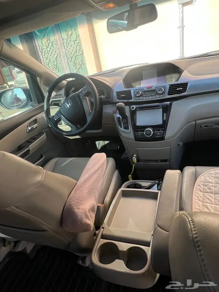 هوندا اوديسي موديل 2015 للبيع 6