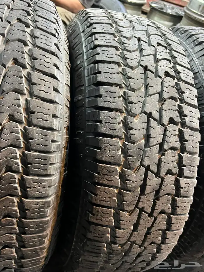 جنوط فيول 6 مسمار مع كفرات نانكنج وكاله مقاس 285 70 17 3