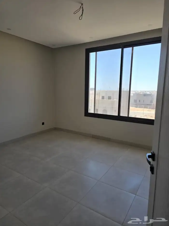 للإيجار شقه 5 غرف في مشروع داركو ابحر الشماليه 5