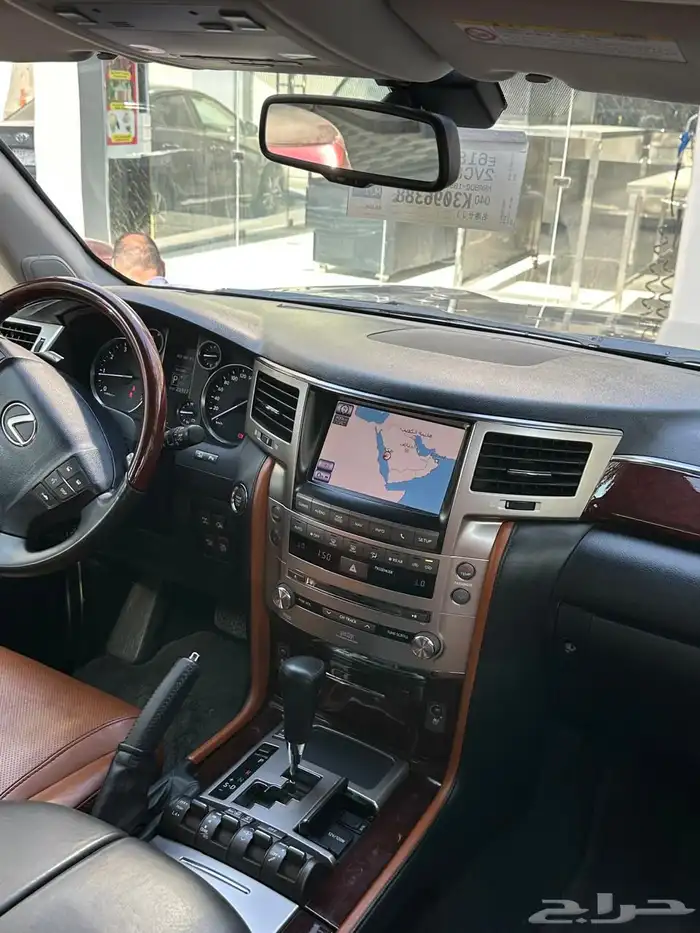 لكزس LX570فل كامل 2012 46