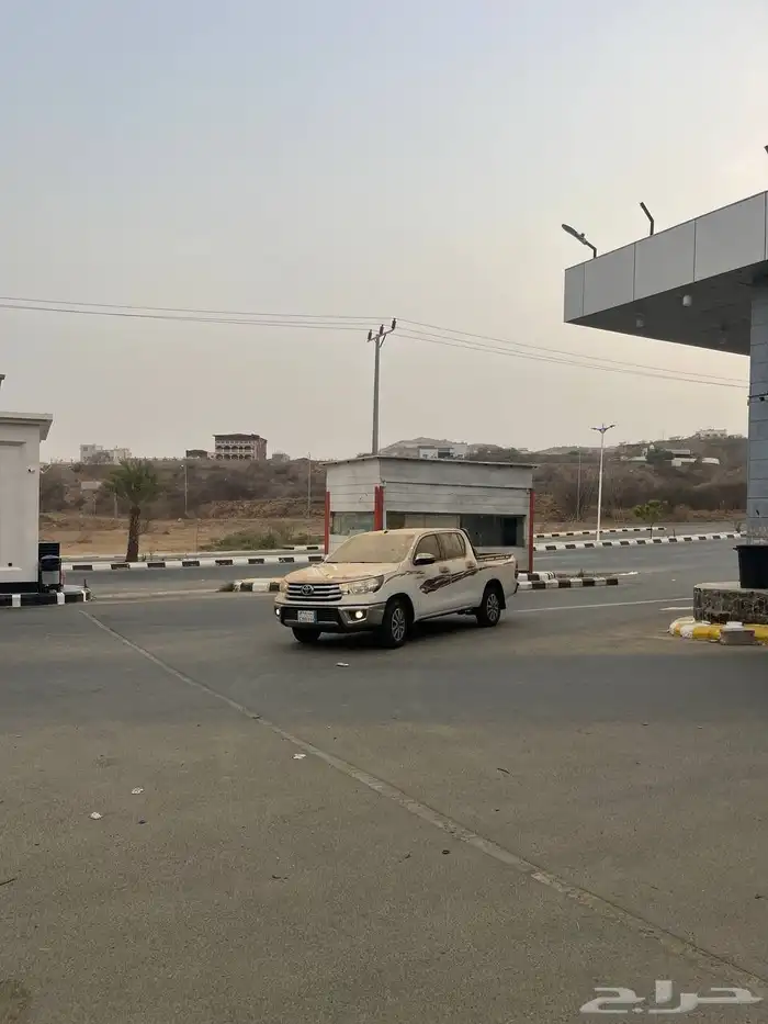 هايلوكس 2023 بحاله الوكاله ممشى 50 الف 4