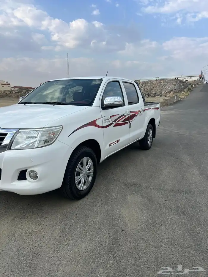 هايلوكس 2015 مخزن شبه جديد فل كامل سعودي GLX مشروط وكاله 1