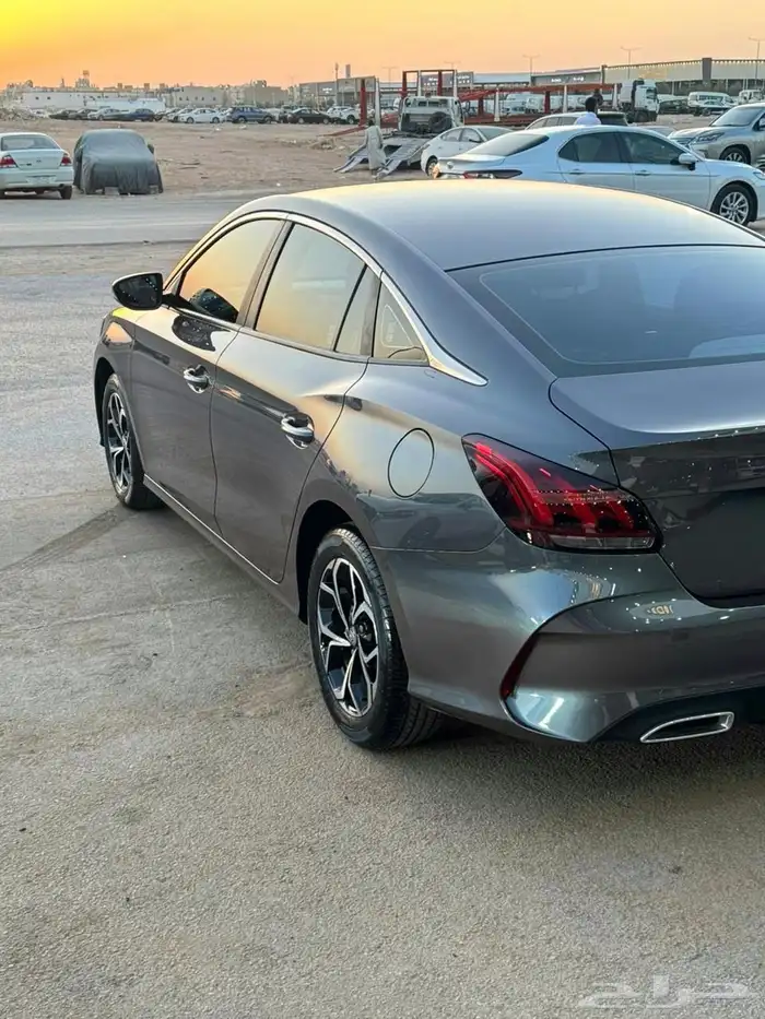 ام جي GT 2022 - نص فل عداد 79 الف كيلو فقط نظيف جدا 4