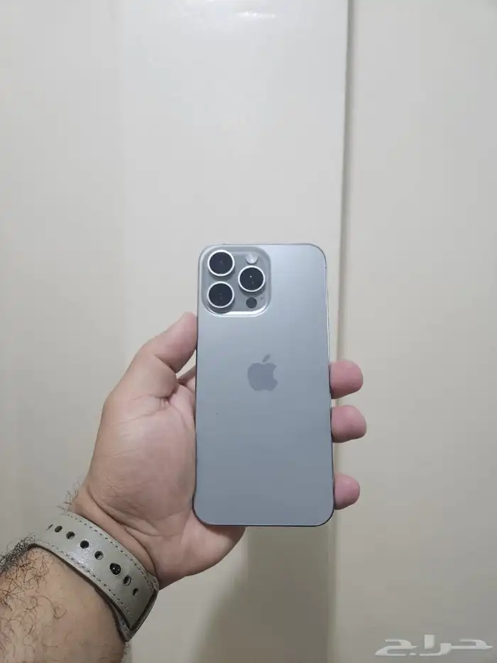 ايفون 15 برو ماكس 256 جيجا تيتانيوم الطبيعي 0