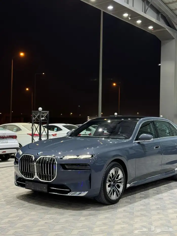 بي ام دبليو 735 2023 اسعار مناسبة فل ناغي كامل تحت الضمان 2