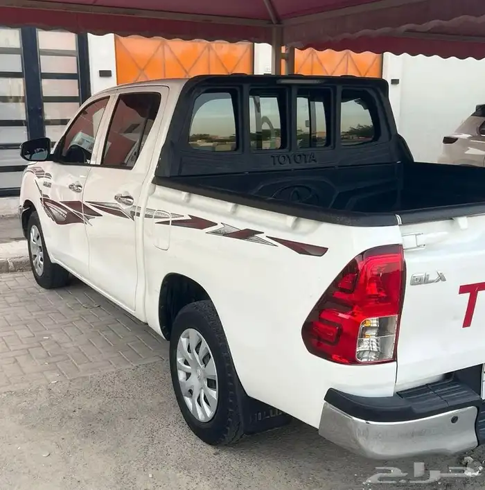 هايلوكس 2019 (بنزين) 6