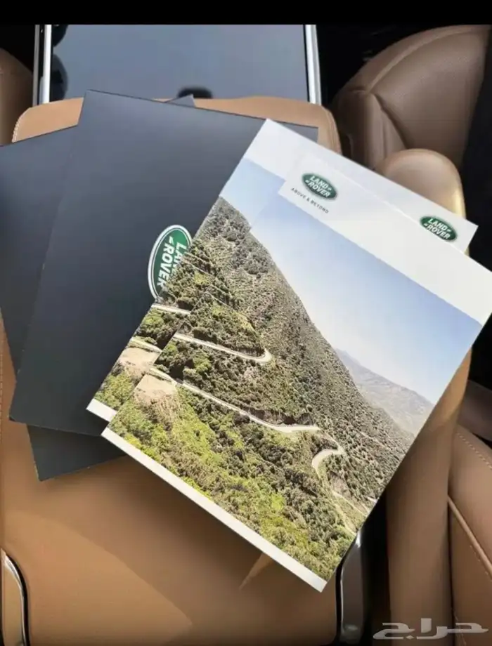 للبيع لاند روفر رنج فوج HSE 2023 وارد قطر 14