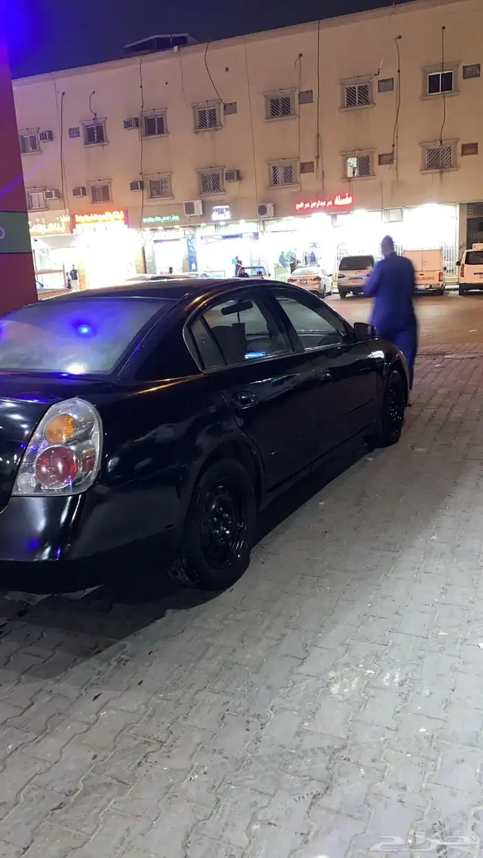 سيارة للبيع التيم نيسان  2006 2