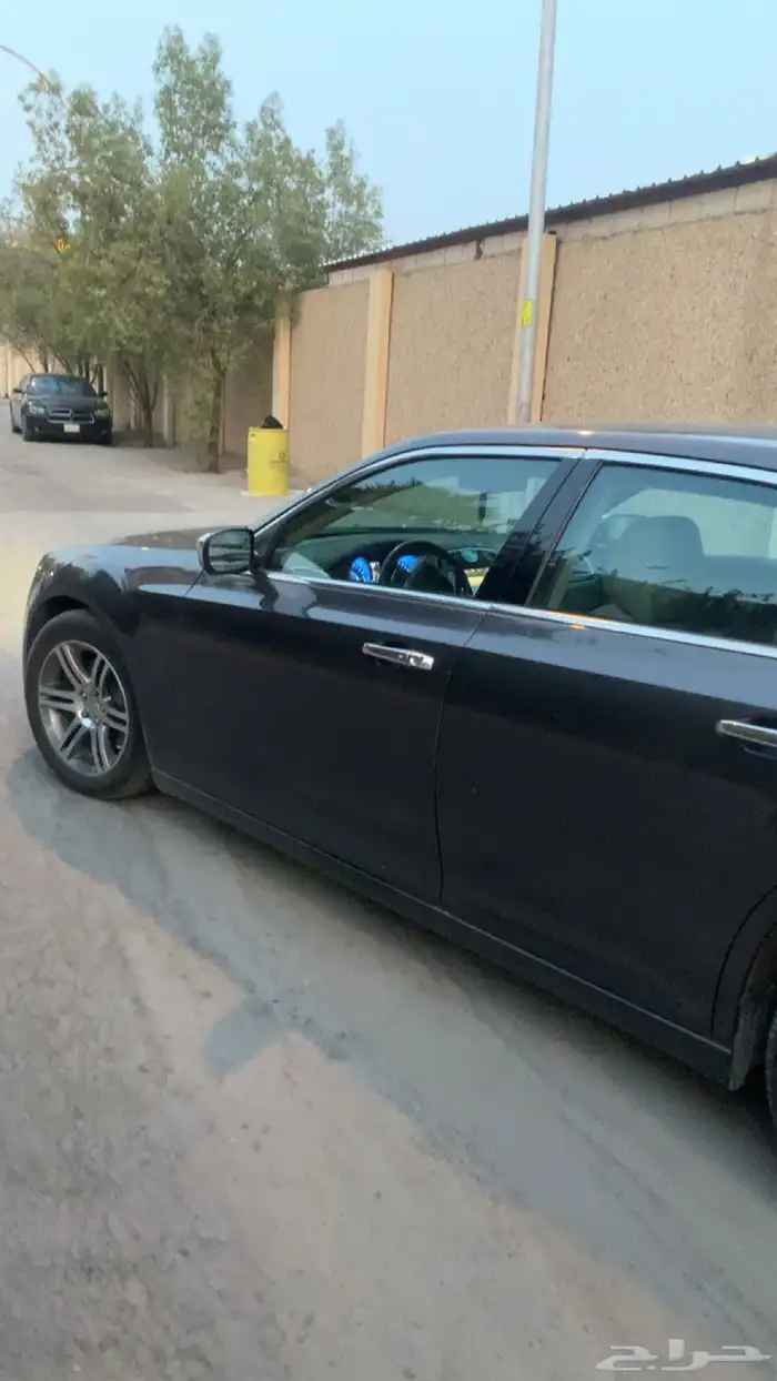 كرايسلر V8 1