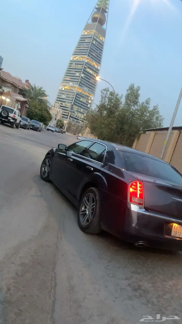 كرايسلر V8 2