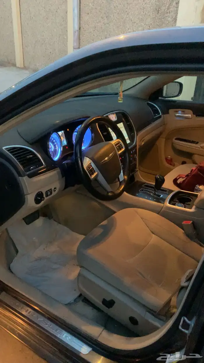 كرايسلر V8 10