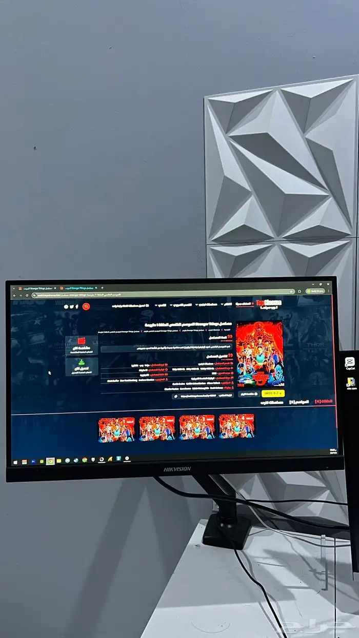 شاشة قيمنق شبه جديده 0