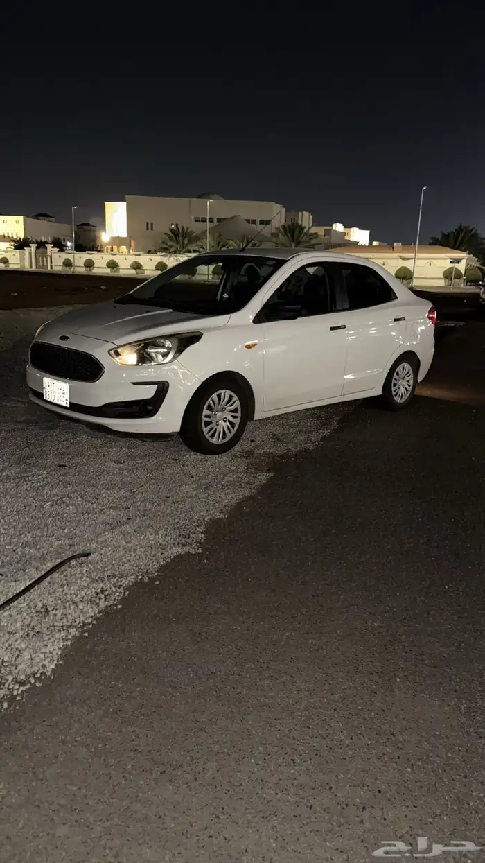 فورد فيجو نضيف جدا 1