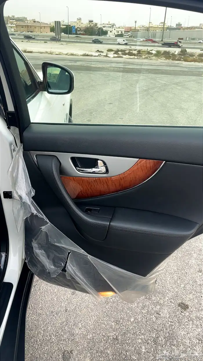 انفنتي Qx70 (مخزن) 22