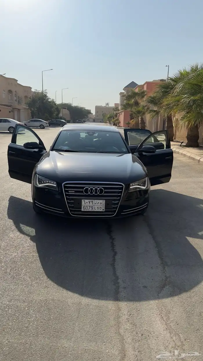 أودي A8L 0