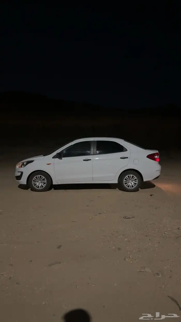 فورد فيجو نضيف جدا 10