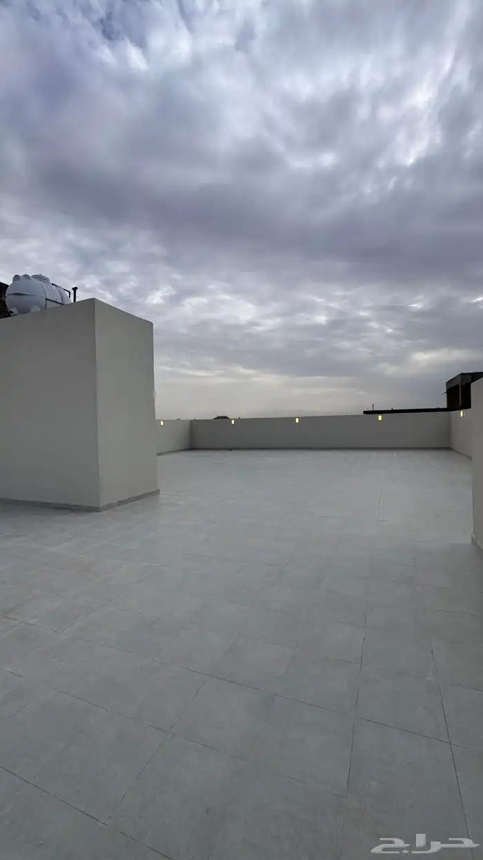 للبيع دور مستقل على ارض كامله من 850 الف دره الخميس 26