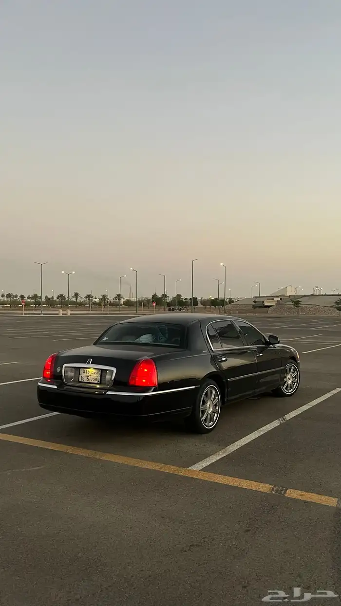 اسطب تاون كار يمين اصلي 6