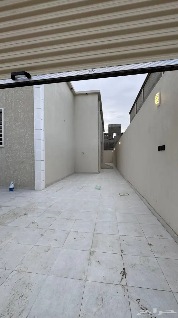 للبيع دور مستقل على ارض كامله من 850 الف دره الخميس 2