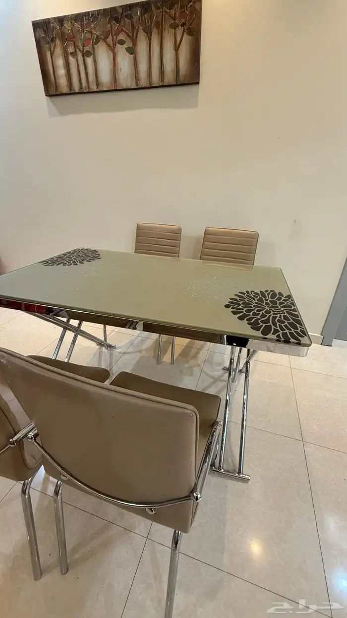 طاولة طعام 2