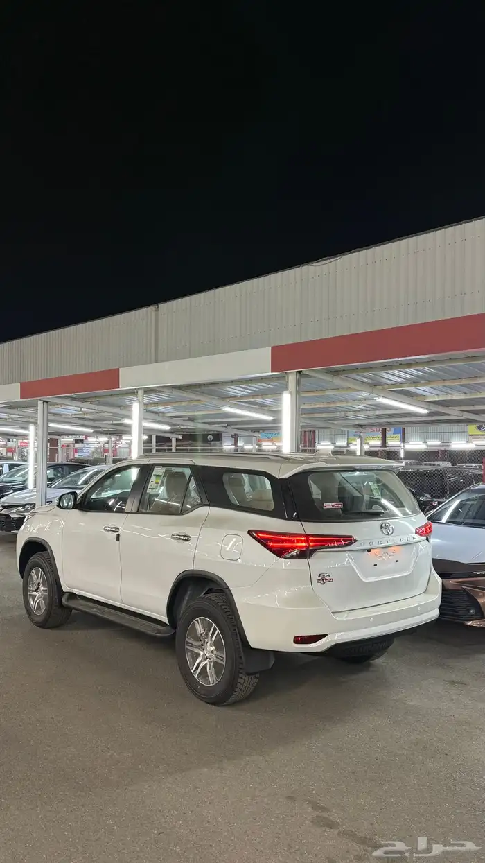 تويوتا فوتشنر بنزين4سلندر دبل 2026 كاش وتقسيط 6