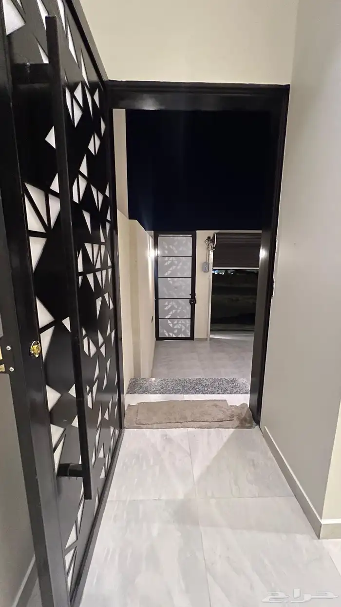 شقه للبيع في الوسام 18