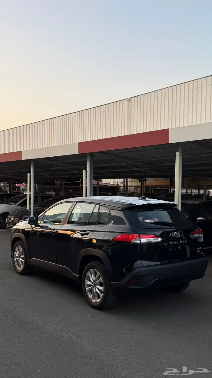 تويوتا كرولا كروس 2024 فئه الاستاندر 77500 شامل الضريبه 6