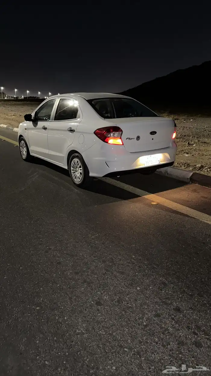 فورد فيجو نضيف جدا 8