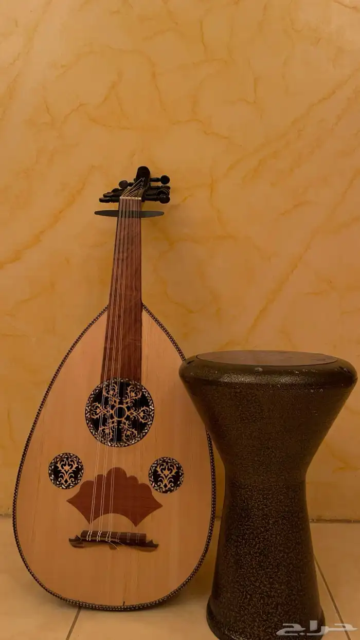 عود لوكس من مركة خالد عزوز جودة وأناقة لا مثيل لهما 1