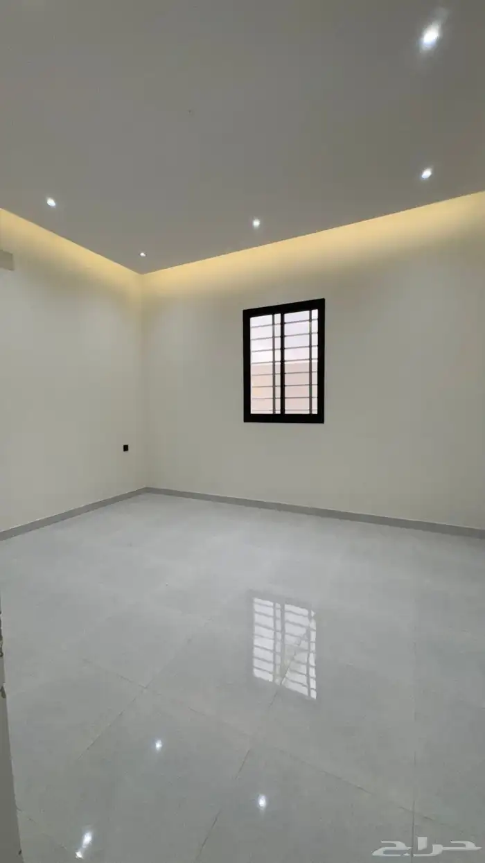 للبيع دور مستقل على ارض كامله من 850 الف دره الخميس 16