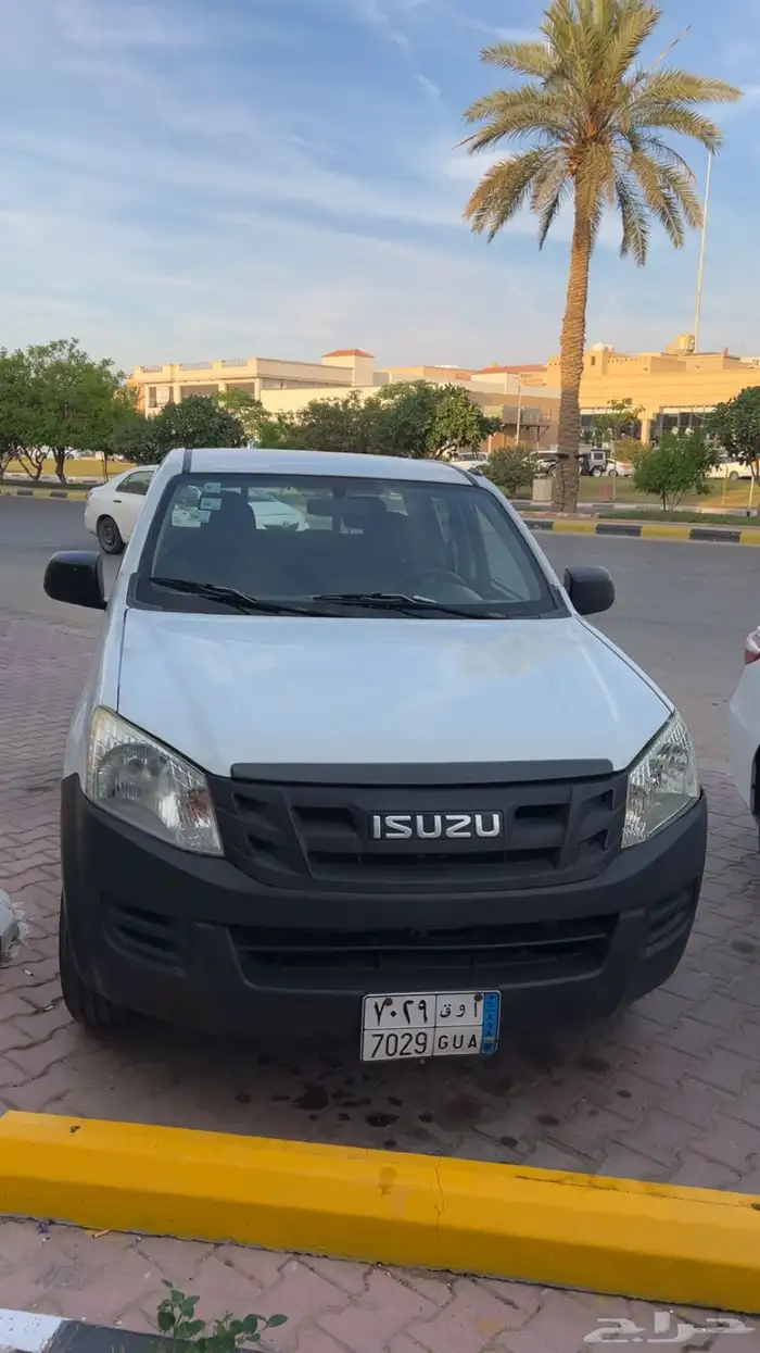 للبيع ايسزو ديمكس 2014 1