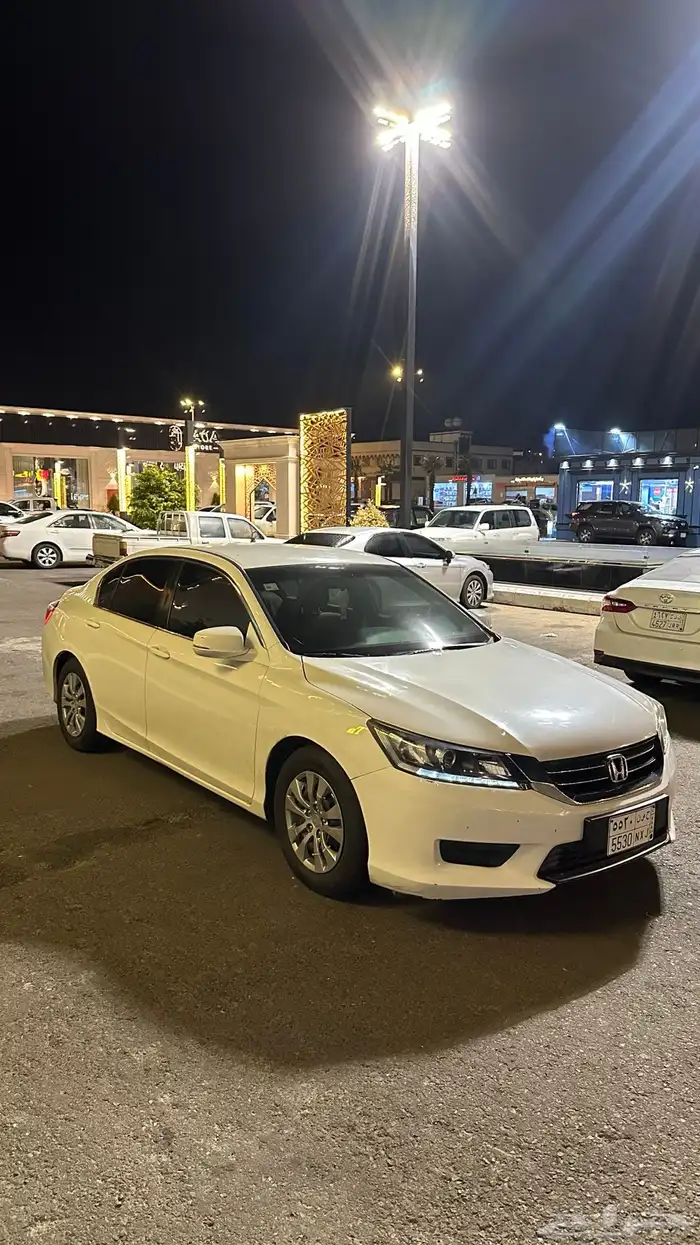 للبيع اكورد 2014 استاندر 1