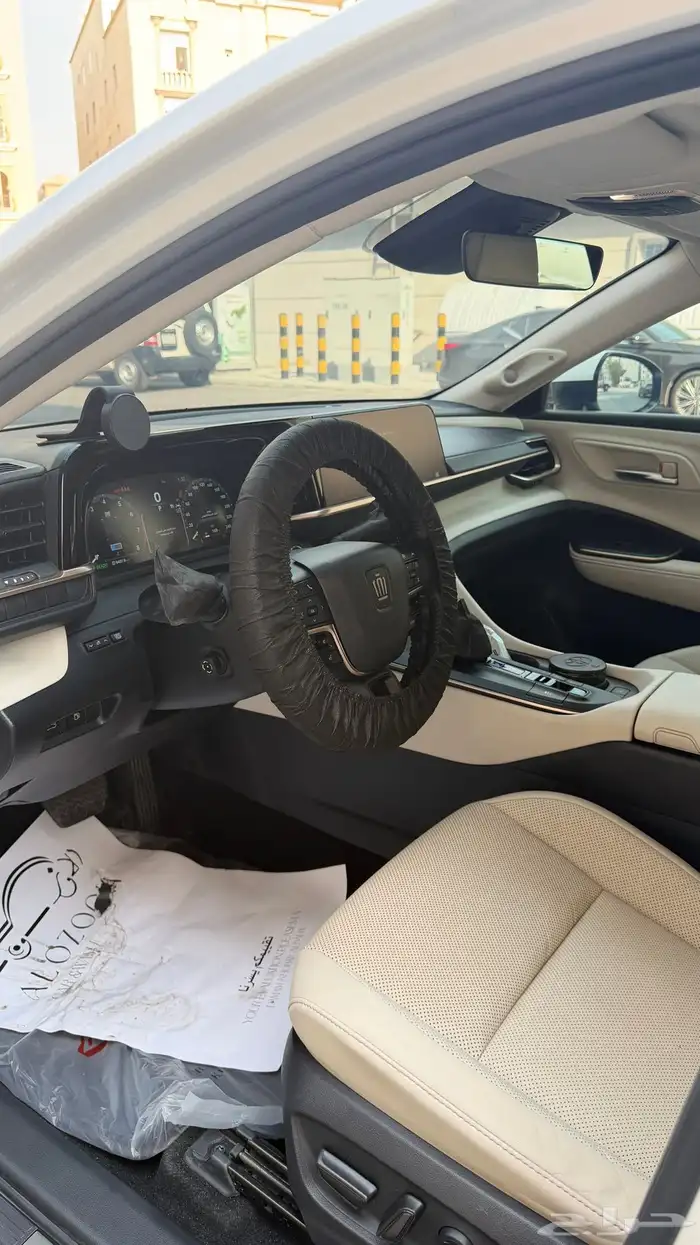 تويوتا كراون 2023 ابيض بريميوم منوة المستخدم 10