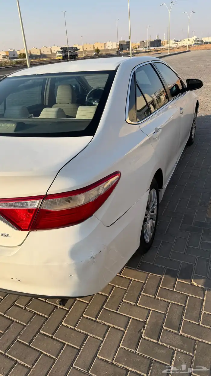 كامري 2017للبيع استاندر 8