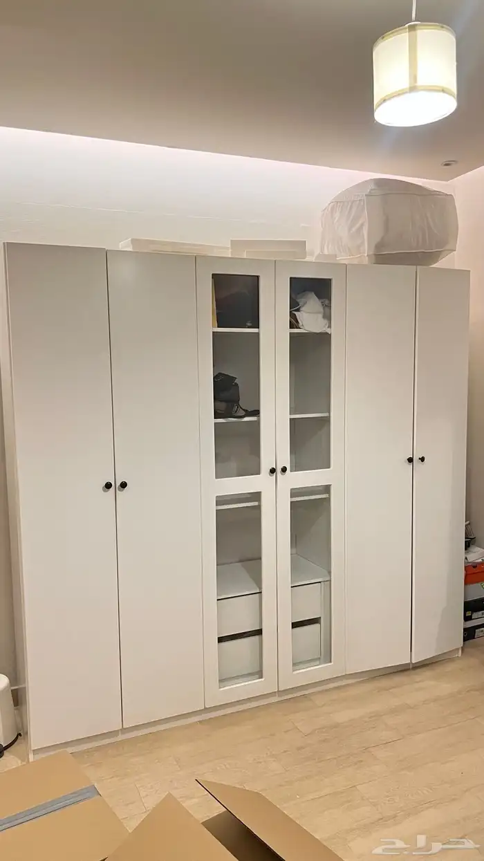 دولاب كبير للبيع 0