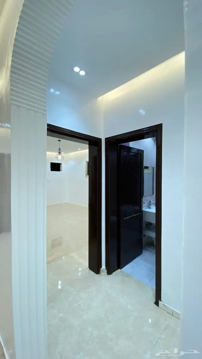 شقة للايجار حي المصيف الاول 3