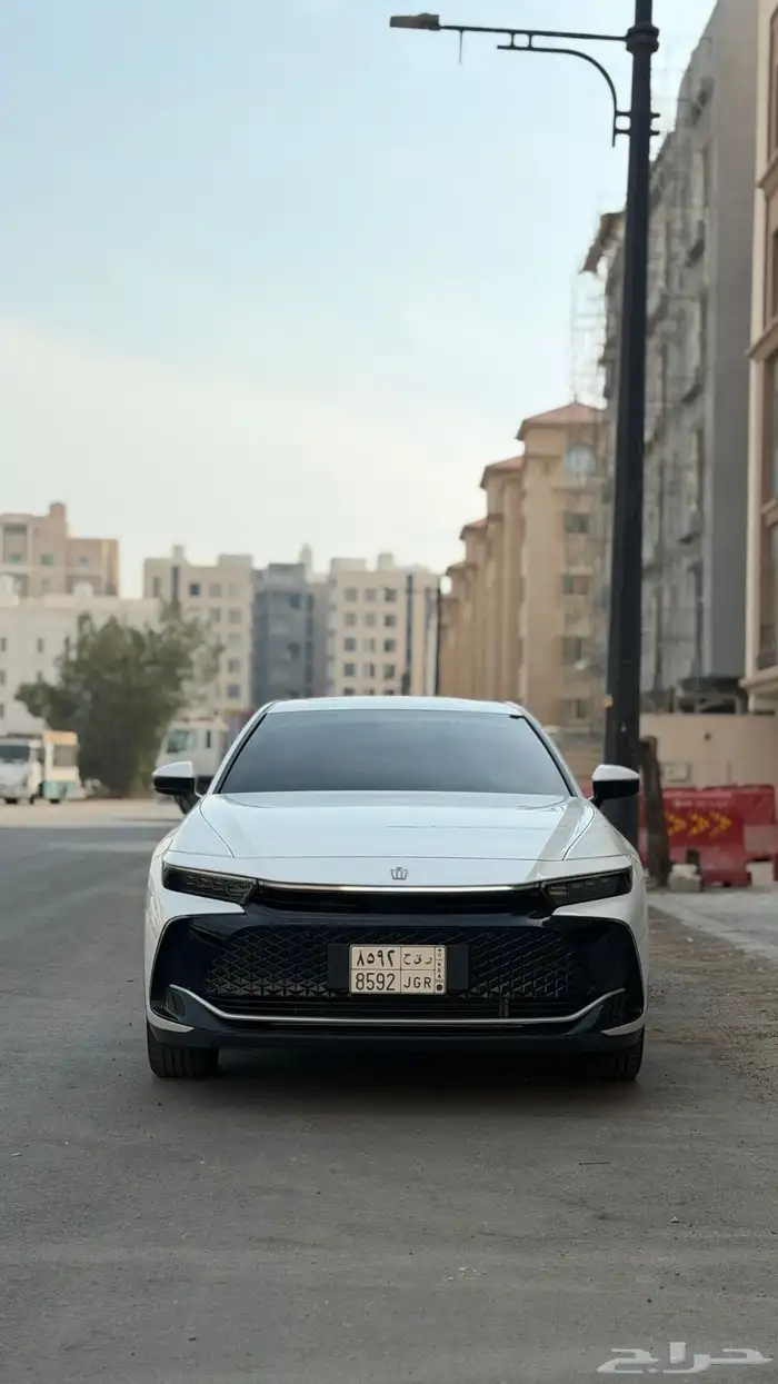 تويوتا كراون 2023 ابيض بريميوم منوة المستخدم 0