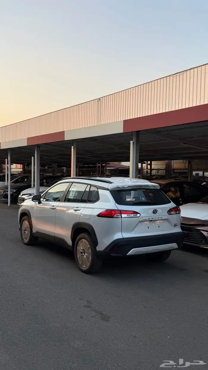 تويوتا كورلا كروس XLEهايبرد 2025 كاش وتقسيط 7