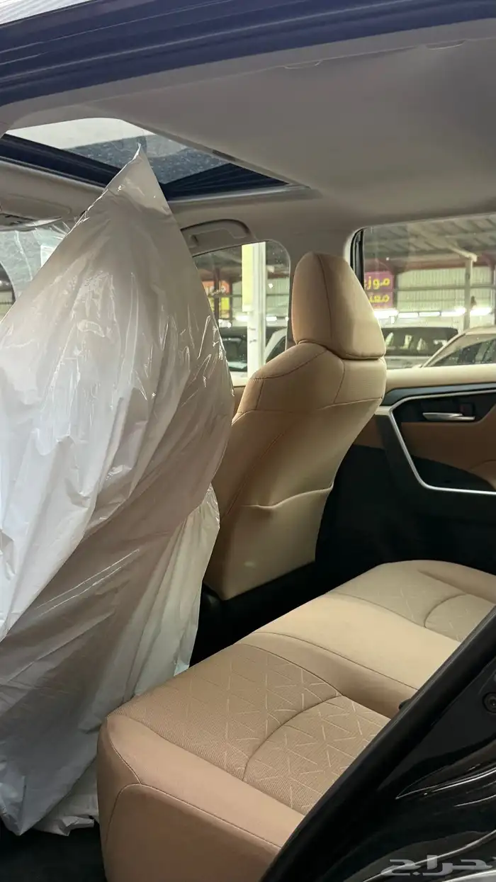 تويوتا راف فور XLE بنزين 2024 كاش وتقسيط 10