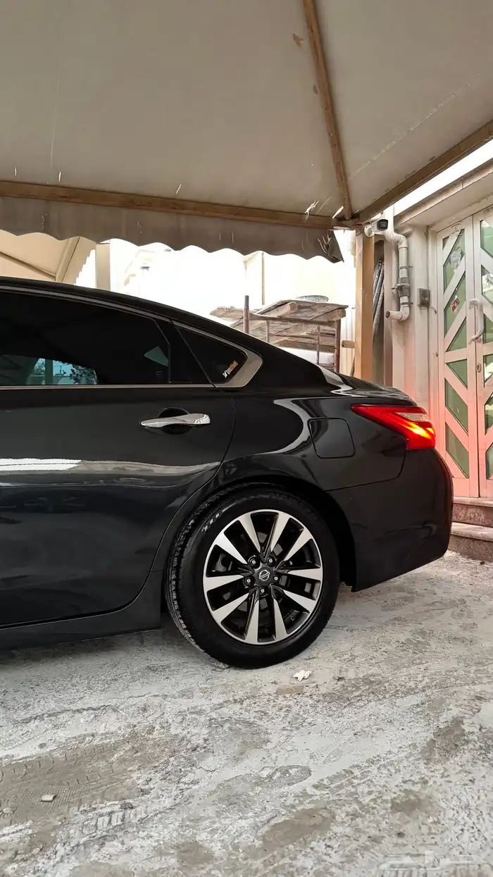 نيسان التيما 2017 SL 4