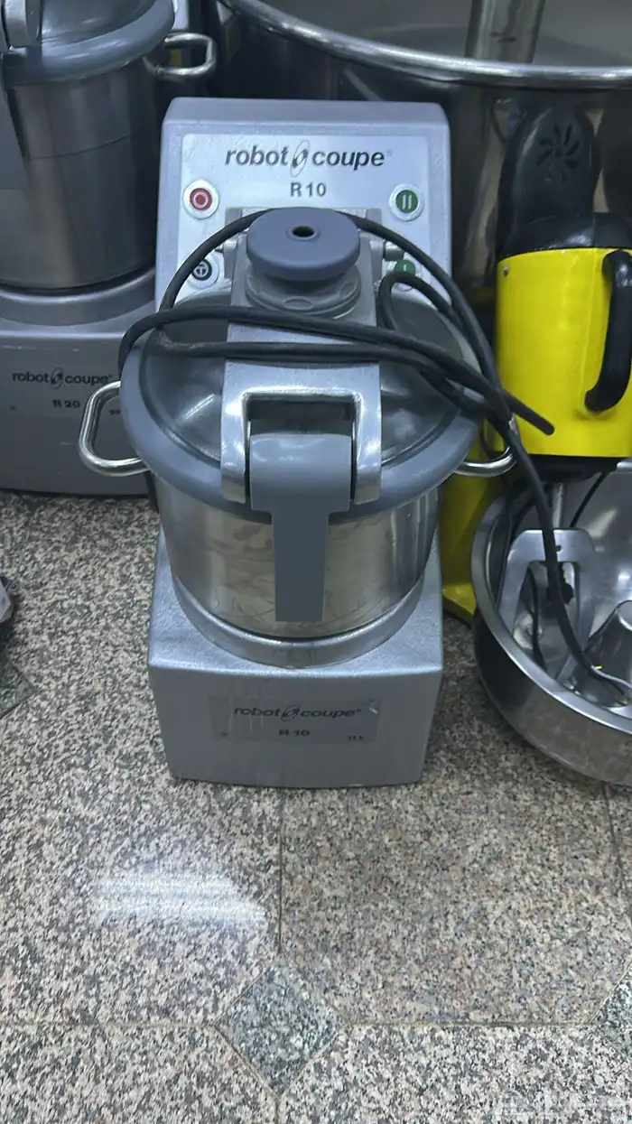 بيع جميع معدات المطاعم والمخابز والكفيهات المستعمله شبه جد 64