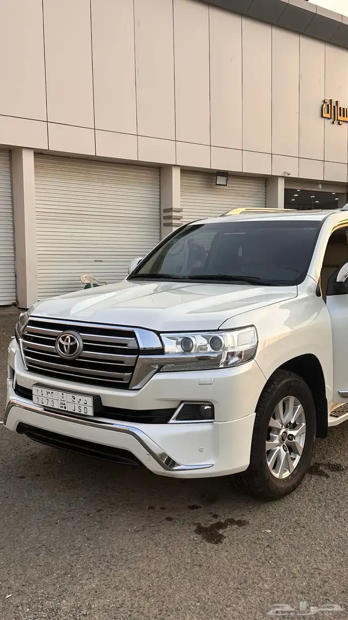 لاندكروزر GXR 2018 مخزن 8