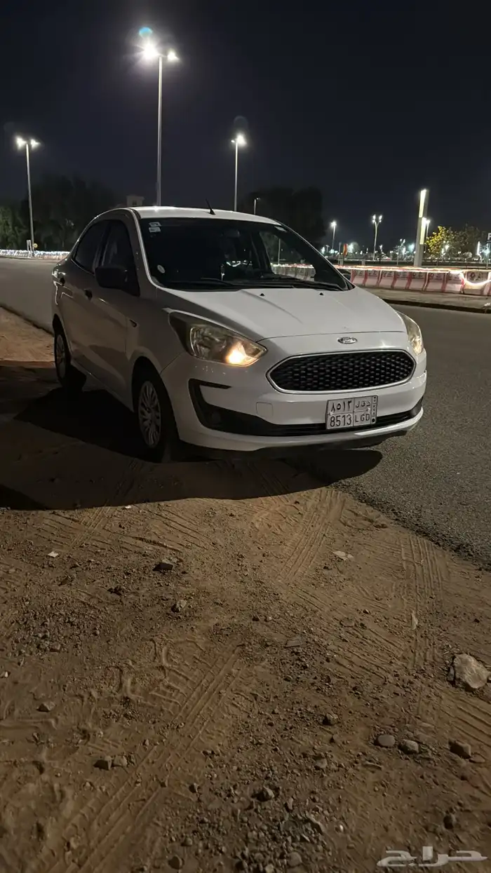 فورد فيجو نضيف جدا 5