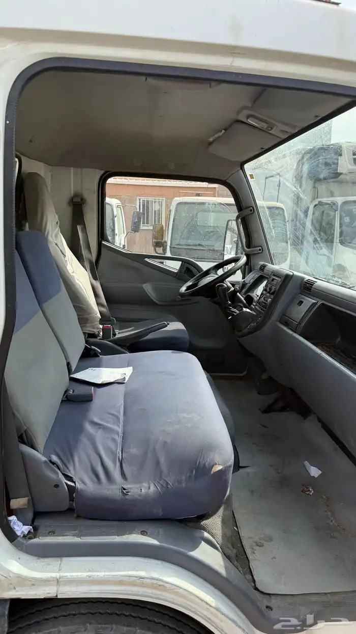 دينا ميتسوبيشي كانتر 2016 خمس متر وكالة شرط 8