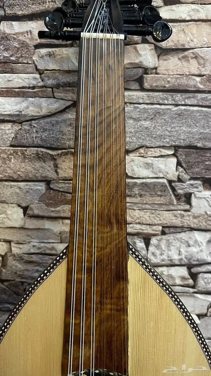 عود لوكس من مركة خالد عزوز جودة وأناقة لا مثيل لهما 7