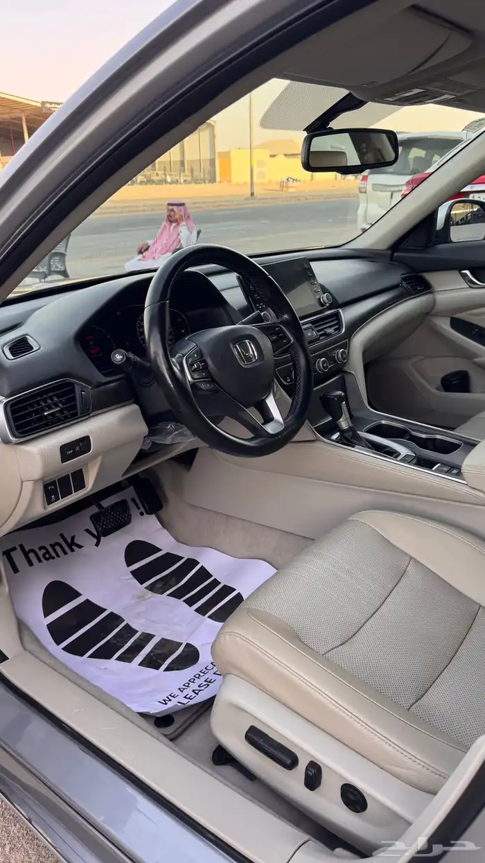 للبيع هوندا اكورد 2019 - فل كامل بحالة الوكاله 8