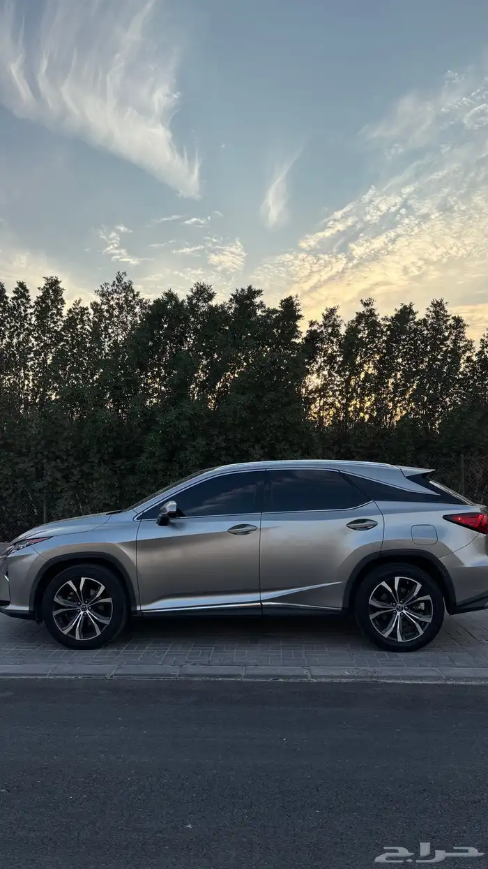 Lexus RX 350 2019 وارد عبداللطيف جميل( بحالة الوكالة) 3