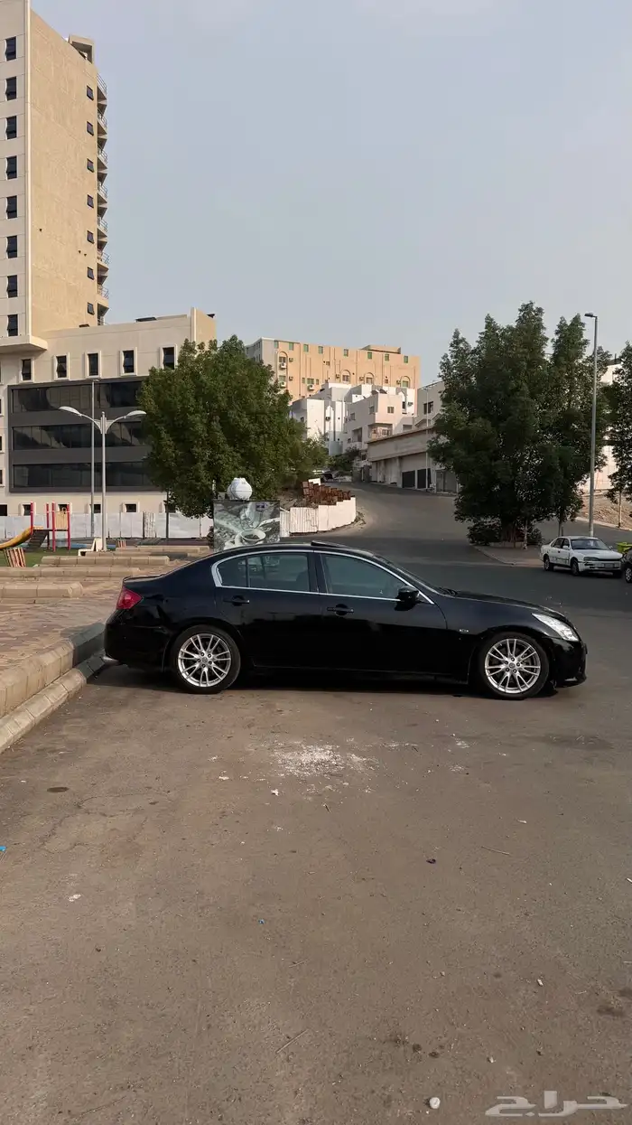 انفينتي g37 2010 8