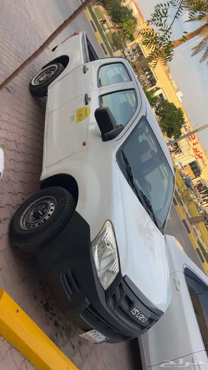 للبيع ايسزو ديمكس 2014 0