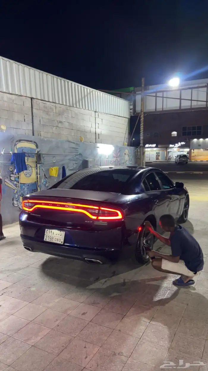 تشارجر 2016sxt فل كامل شاشه كبير وفتحة 1